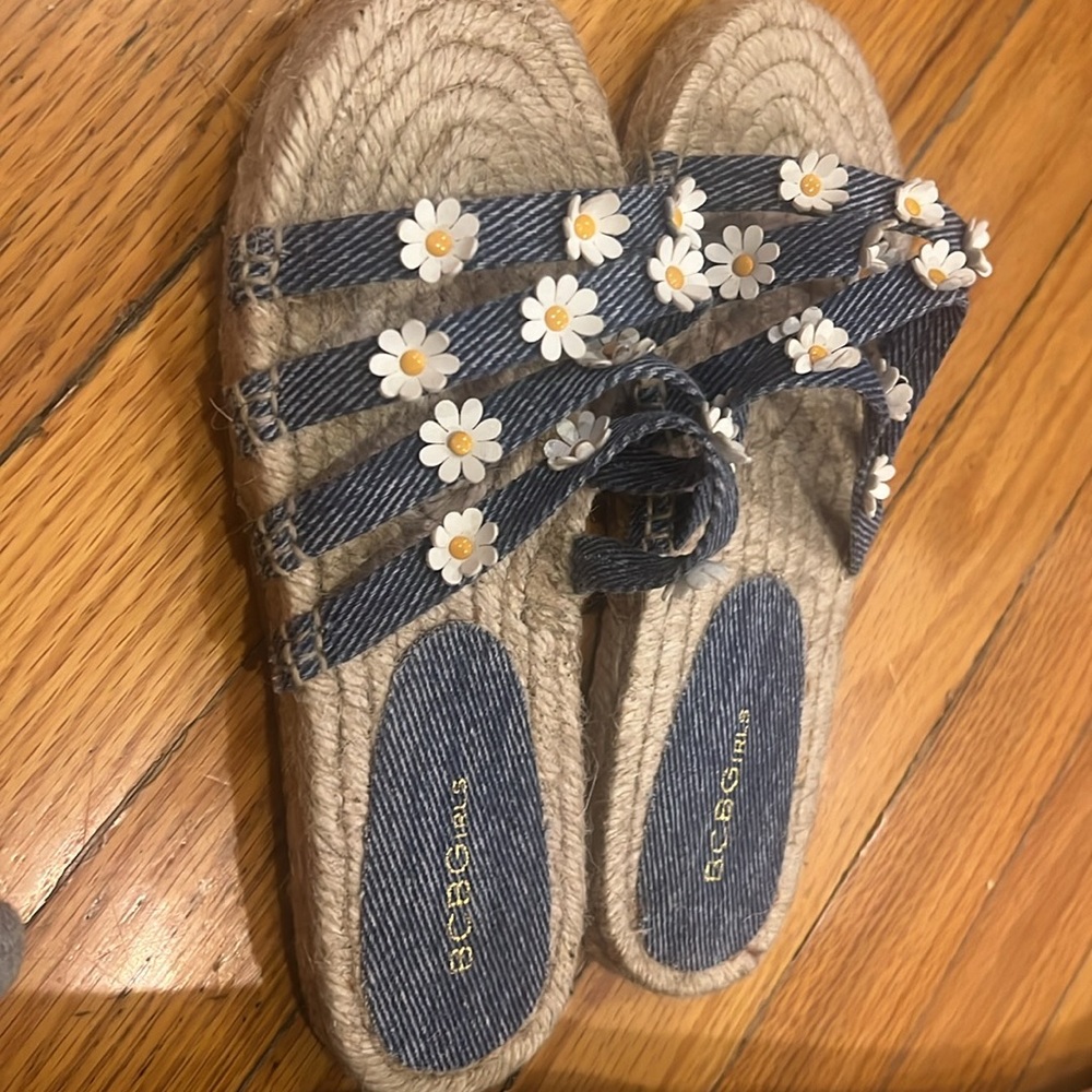 Daisy sandals - Picture 2 of 6